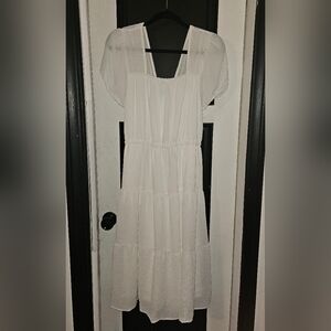 Black Tape Brand White Dress Size M NWT